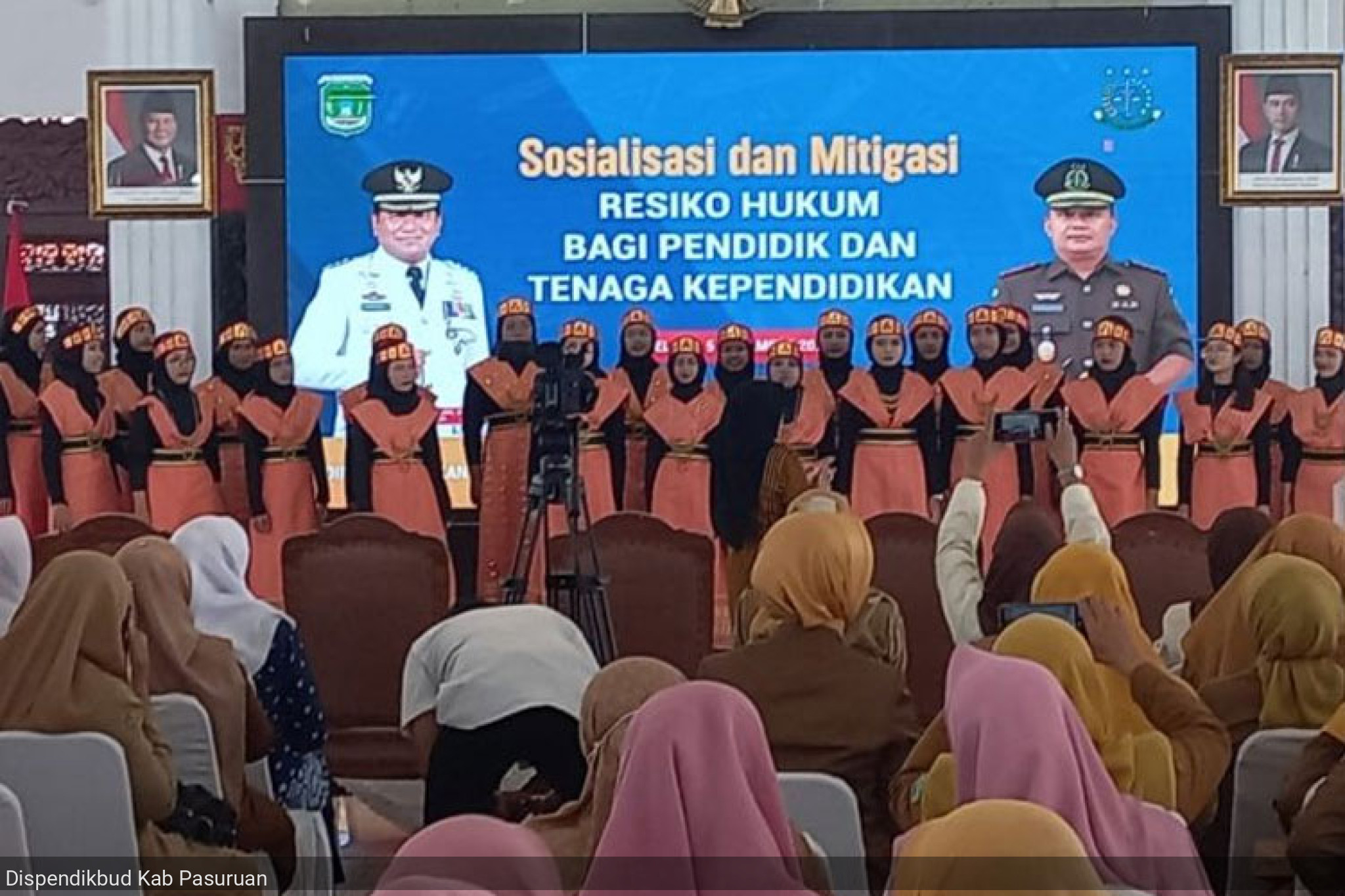 Hindari Kriminalisasi Guru, Kejaksaan Beri Sosialisasi Bantuan Hukum Kepada Ratusan Guru Di Kabupaten Pasuruan
