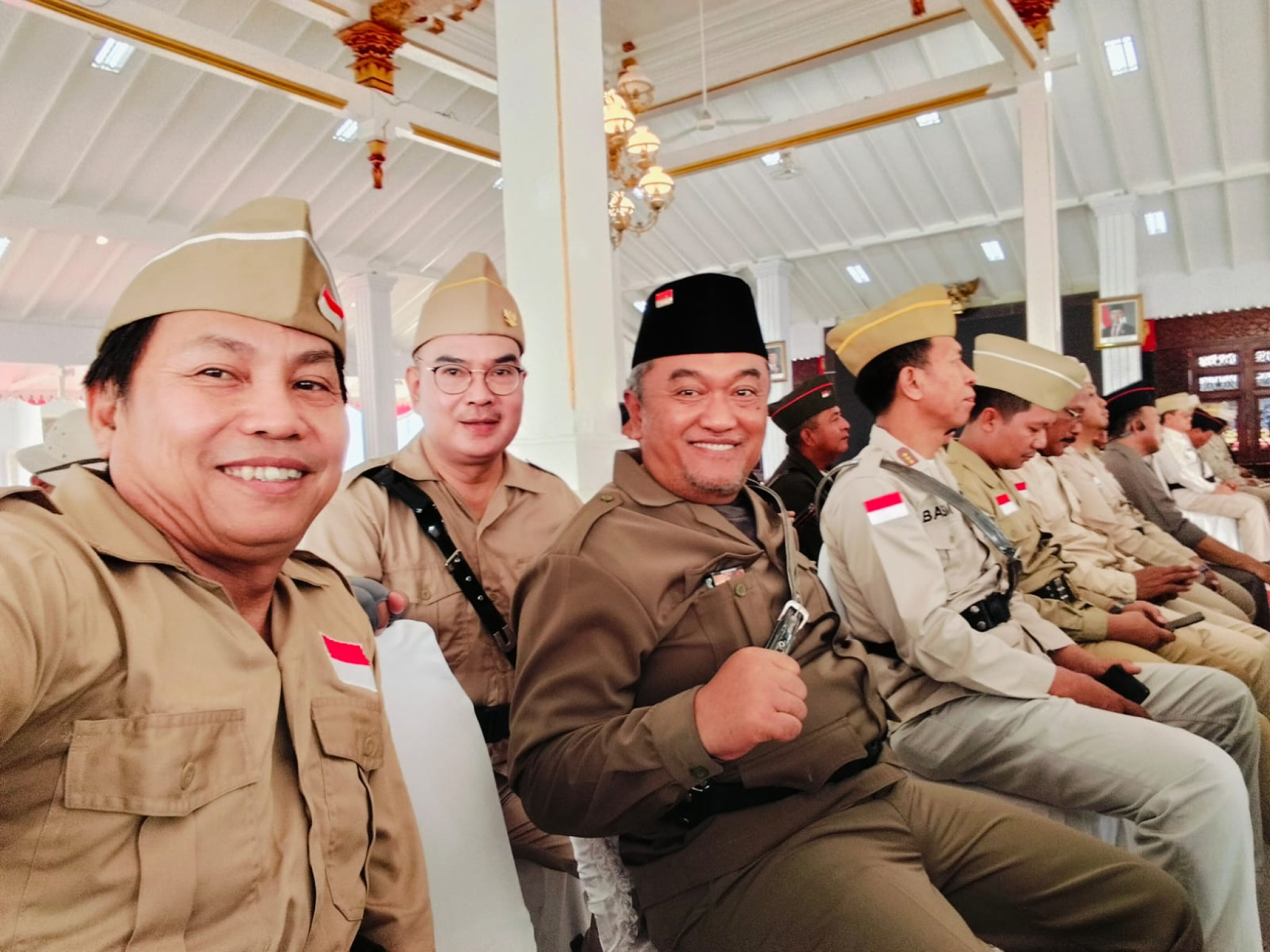 Memperingati Hari Pahlawan
