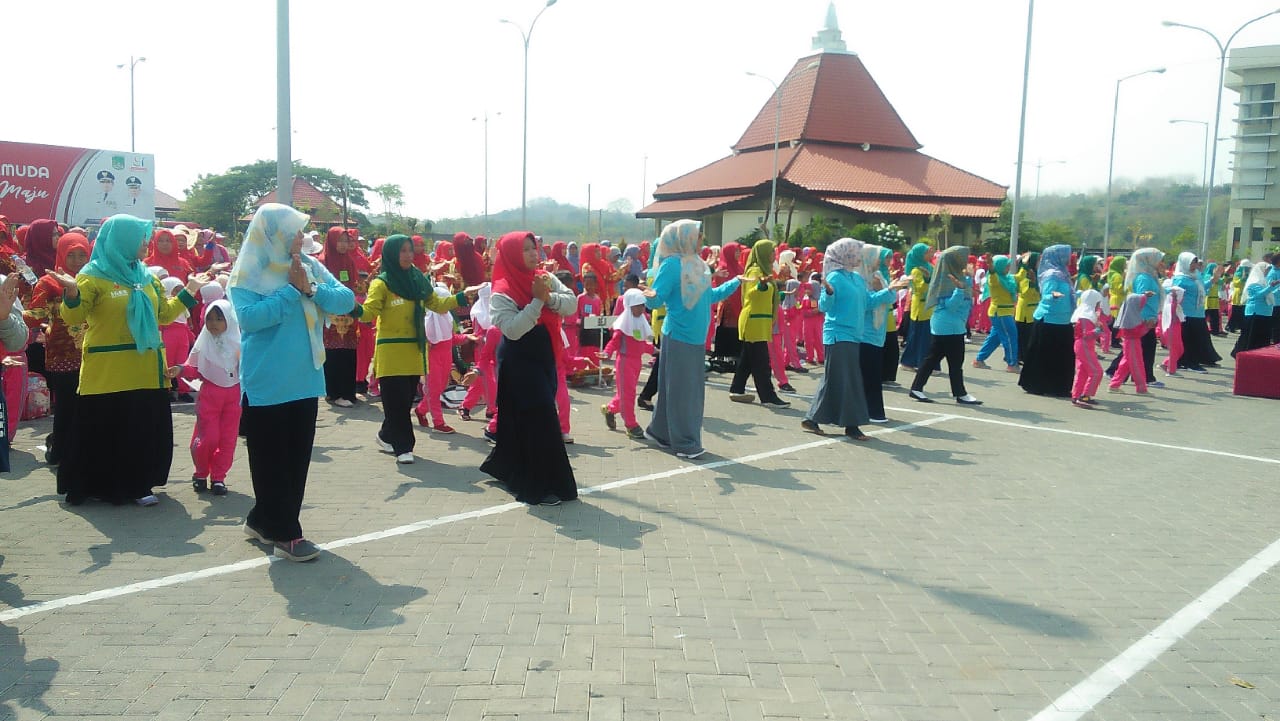 LOMBA ANAK SHOLEH