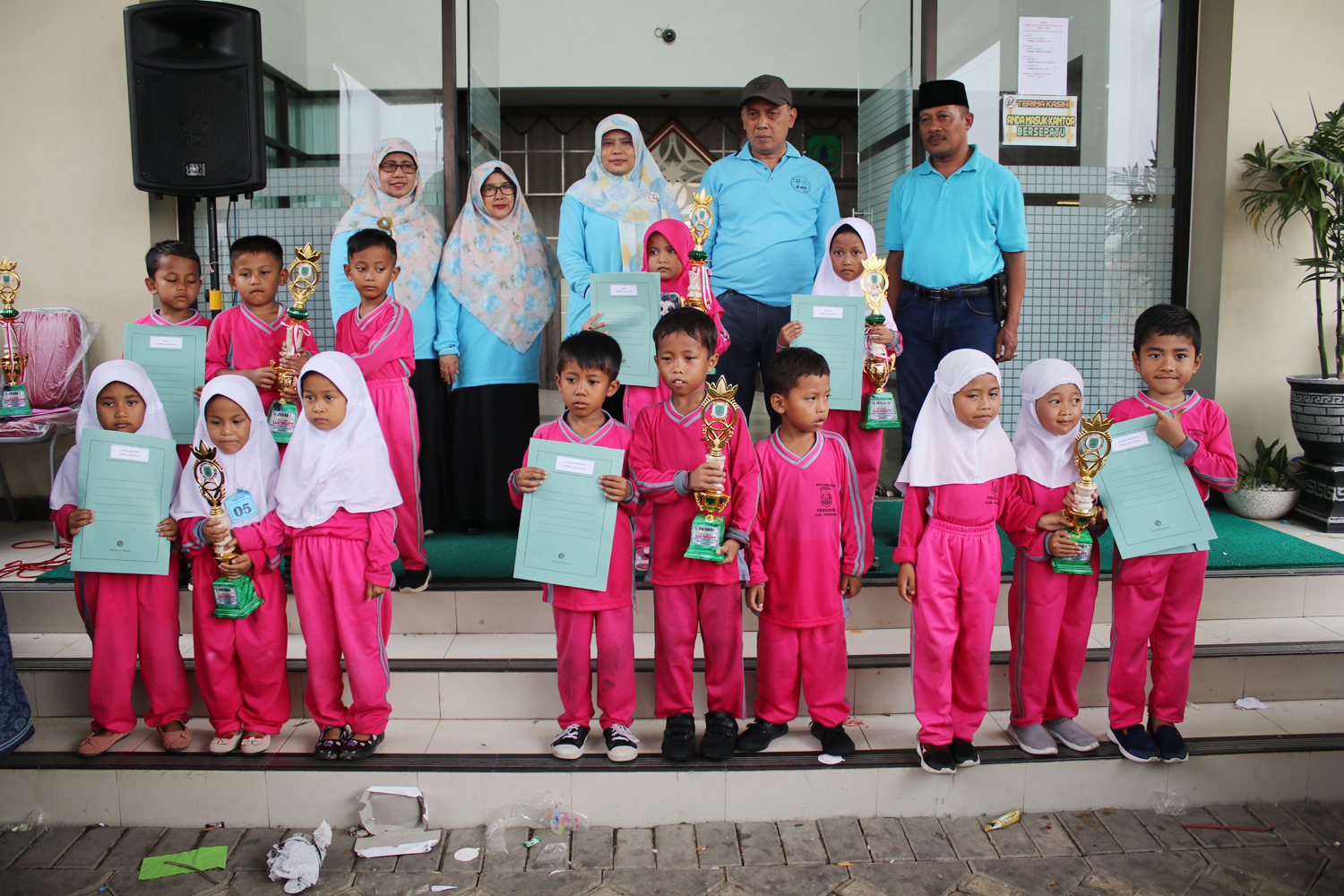 LOMBA ANAK SHOLEH